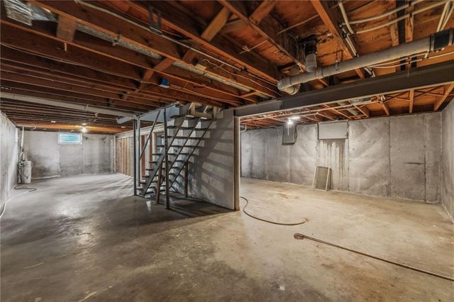 810 N 82nd Terrace, Kansas City, KS 66112
