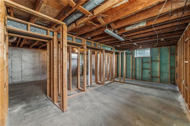 810 N 82nd Terrace, Kansas City, KS 66112