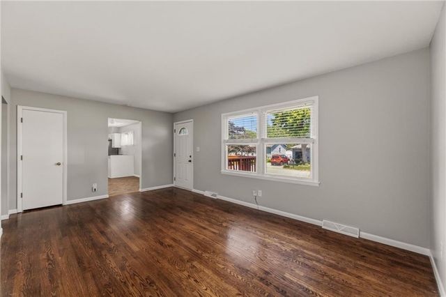 810 N 82nd Terrace, Kansas City, KS 66112