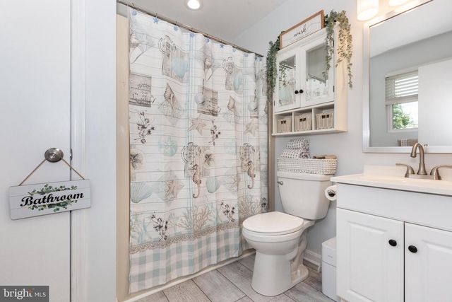 213 ROTH AVE, Taneytown, MD 21787