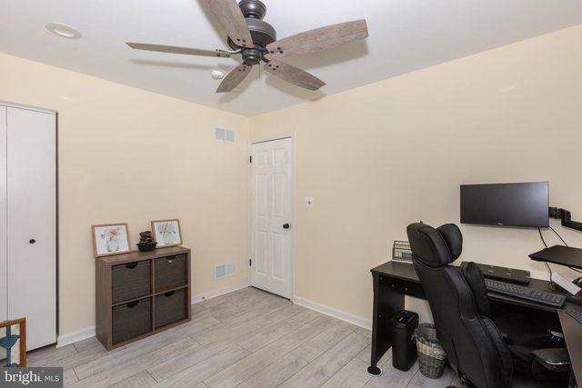 213 ROTH AVE, Taneytown, MD 21787