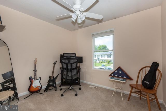 213 ROTH AVE, Taneytown, MD 21787