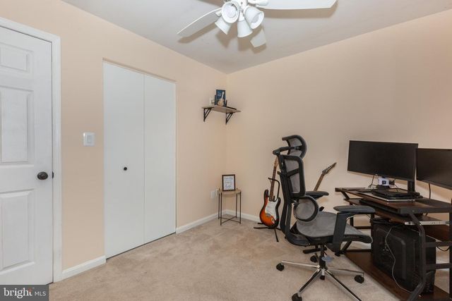 213 ROTH AVE, Taneytown, MD 21787