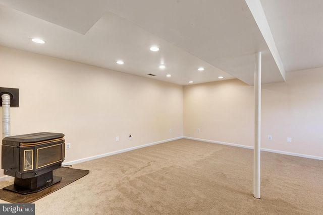 213 ROTH AVE, Taneytown, MD 21787