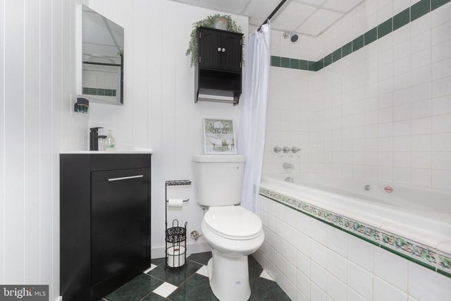 213 ROTH AVE, Taneytown, MD 21787