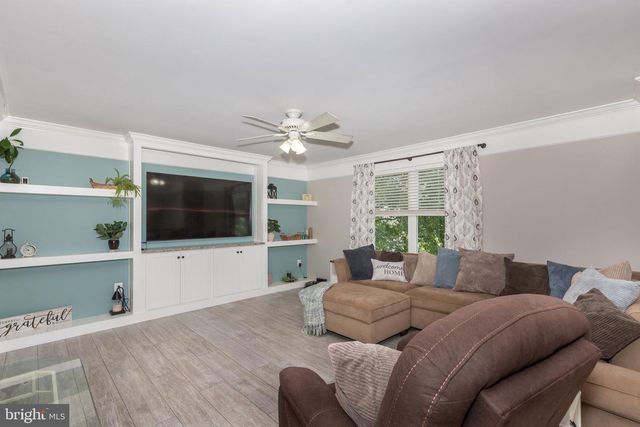 213 ROTH AVE, Taneytown, MD 21787