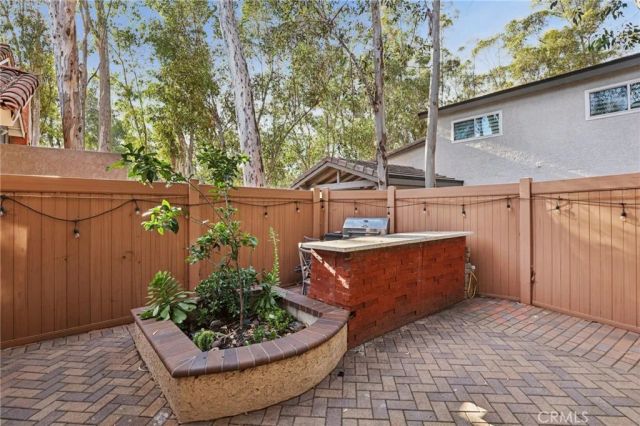 22625 Wood Shadow Lane, Lake Forest, CA 92630