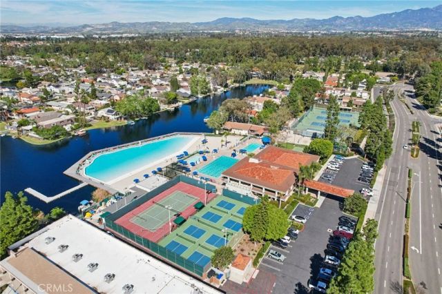 22625 Wood Shadow Lane, Lake Forest, CA 92630