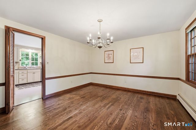 10 Shady Lane, Simsbury, CT 06092