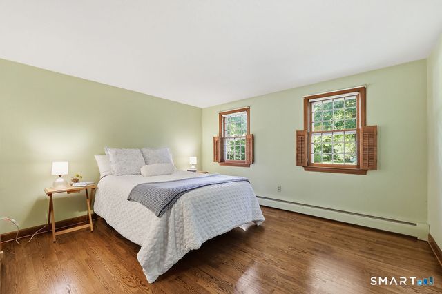 10 Shady Lane, Simsbury, CT 06092
