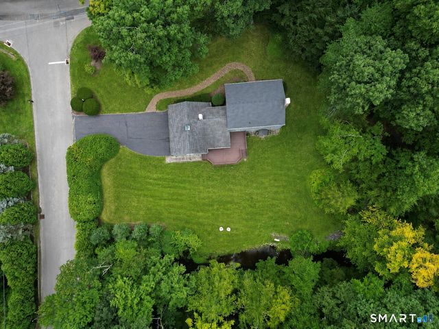 10 Shady Lane, Simsbury, CT 06092