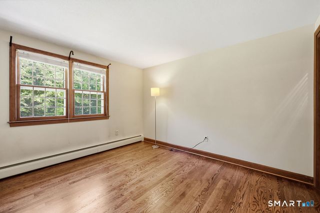 10 Shady Lane, Simsbury, CT 06092