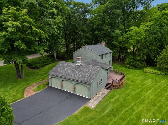 10 Shady Lane, Simsbury, CT 06092