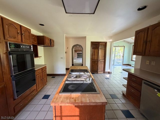 105 Russling Rd, Independence Twp., NJ 07840