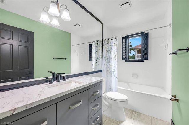 7239 Hendry Creek DR, Fort Myers, FL 33908