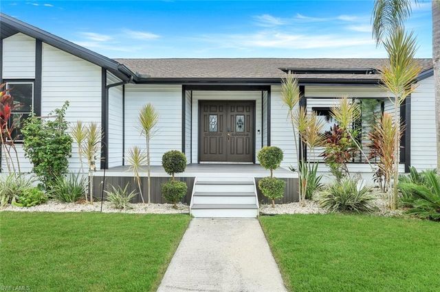 7239 Hendry Creek DR, Fort Myers, FL 33908