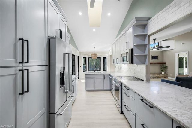 7239 Hendry Creek DR, Fort Myers, FL 33908