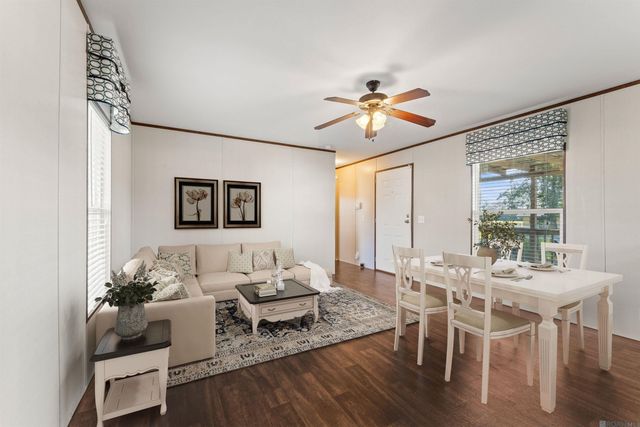 5042 Eudora Dr, Addis, LA 70710