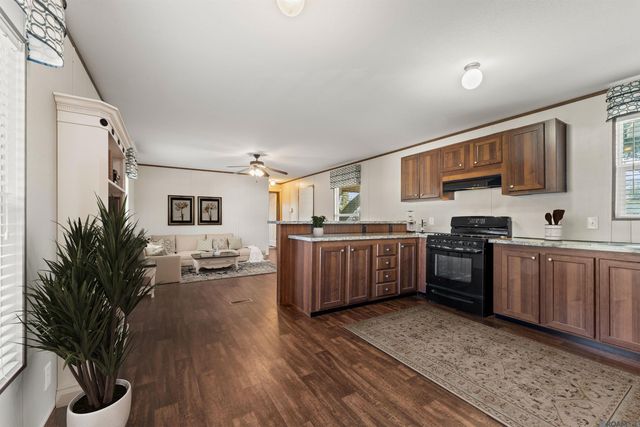 5042 Eudora Dr, Addis, LA 70710