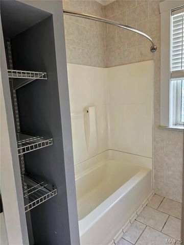 5229 Lansdowne Avenue, St Louis, MO 63109