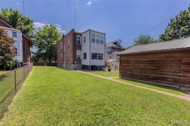 5229 Lansdowne Avenue, St Louis, MO 63109
