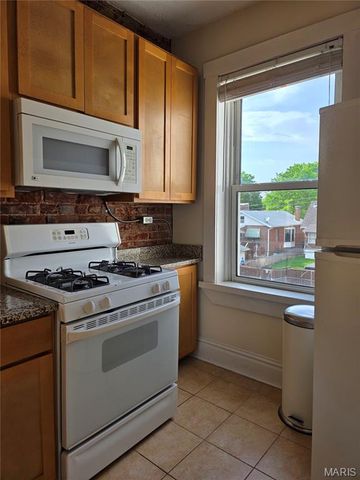 5229 Lansdowne Avenue, St Louis, MO 63109