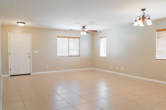 809 S Cypress Avenue, Fresno, CA 93727