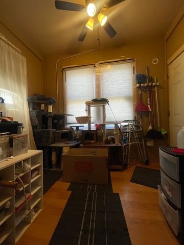 7706 S Saint Lawrence Avenue, Chicago, IL 60619