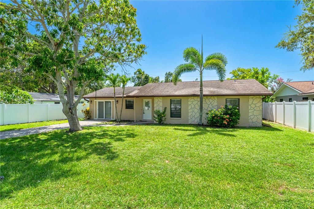 5672 LOCKWOOD RIDGE ROAD, Sarasota, FL 34231