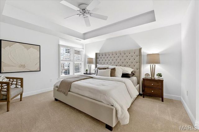 520 N And South Road 105, St Louis, MO 63130