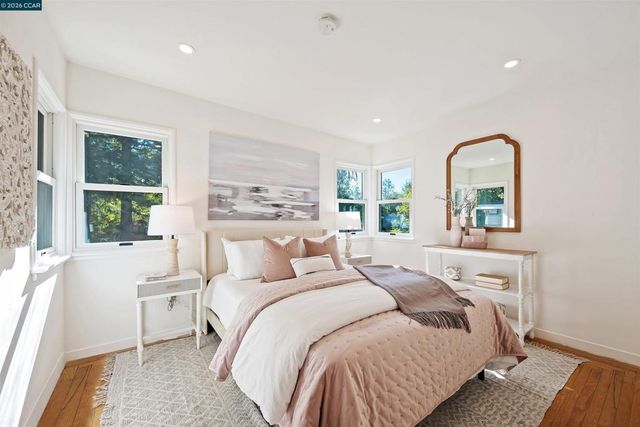 120 Las Vegas, Orinda, CA 94563