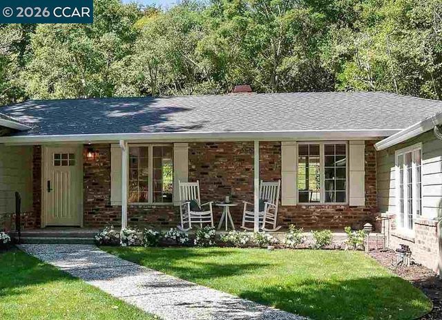 120 Las Vegas, Orinda, CA 94563