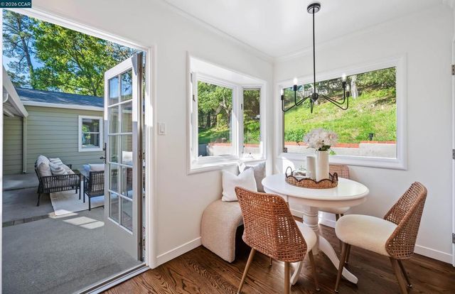 120 Las Vegas, Orinda, CA 94563