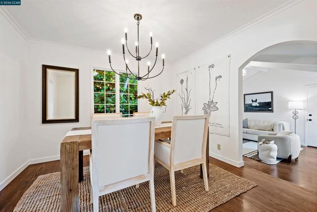 120 Las Vegas, Orinda, CA 94563