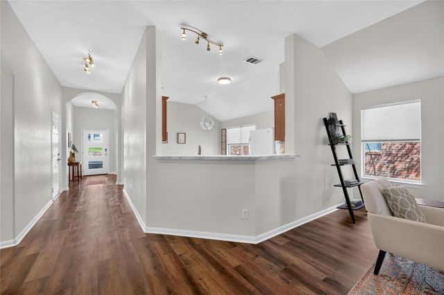 9213 Grant Forest DR, Austin, TX 78744