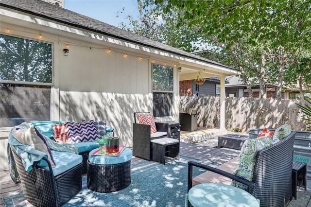 9213 Grant Forest DR, Austin, TX 78744