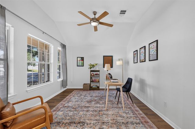 9213 Grant Forest DR, Austin, TX 78744