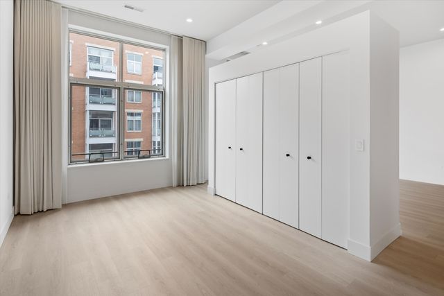 949 W Madison Street 406, Chicago, IL 60607