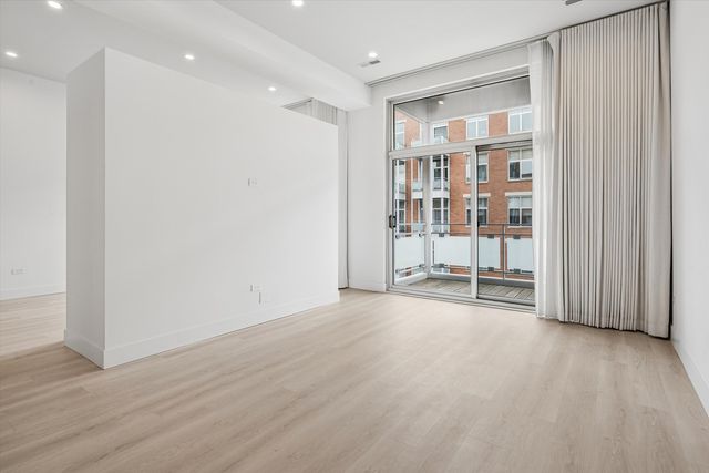 949 W Madison Street 406, Chicago, IL 60607