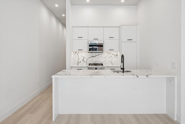 949 W Madison Street 406, Chicago, IL 60607
