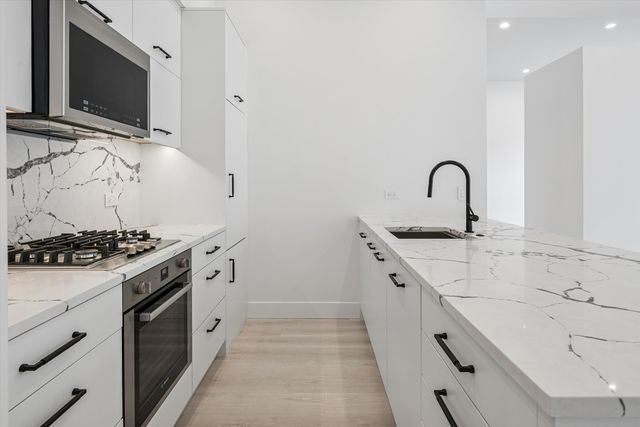949 W Madison Street 406, Chicago, IL 60607