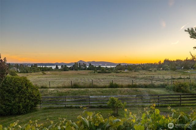 13187 Rector Road, Mount Vernon, WA 98273