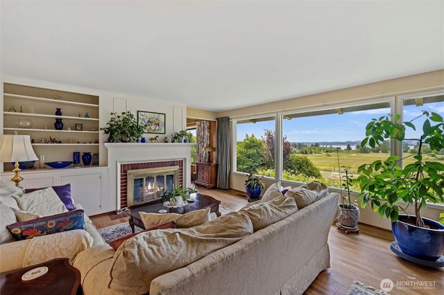 13187 Rector Road, Mount Vernon, WA 98273