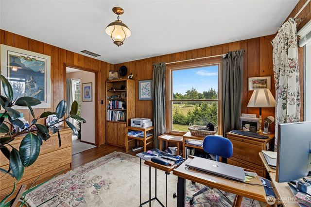 13187 Rector Road, Mount Vernon, WA 98273