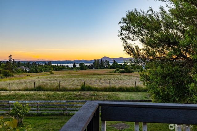 13187 Rector Road, Mount Vernon, WA 98273