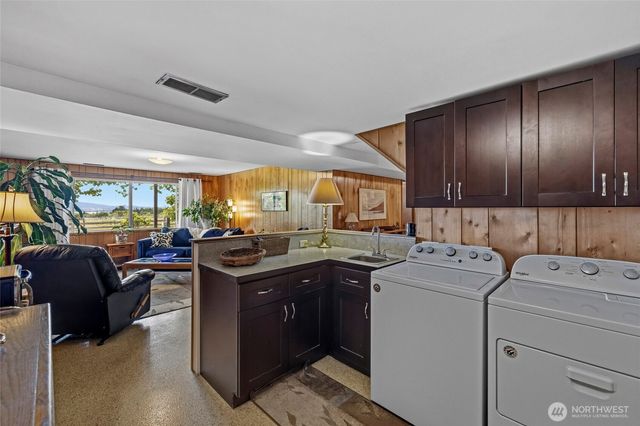 13187 Rector Road, Mount Vernon, WA 98273