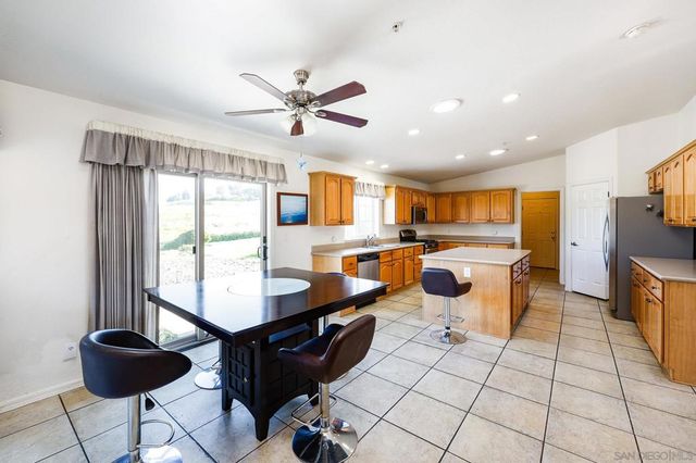 273 Stallion Dr, Oceanside, CA 92057