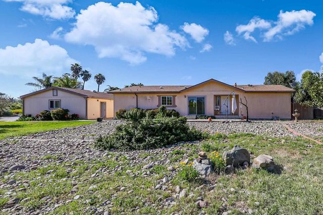 273 Stallion Dr, Oceanside, CA 92057