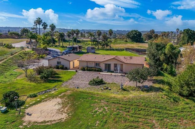 273 Stallion Dr, Oceanside, CA 92057