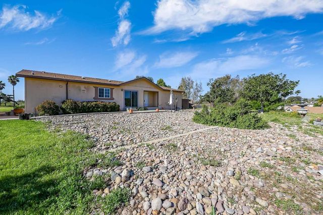 273 Stallion Dr, Oceanside, CA 92057